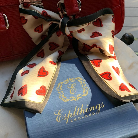 Esplthings Accessories - 🏴English silk scarf/twilly.